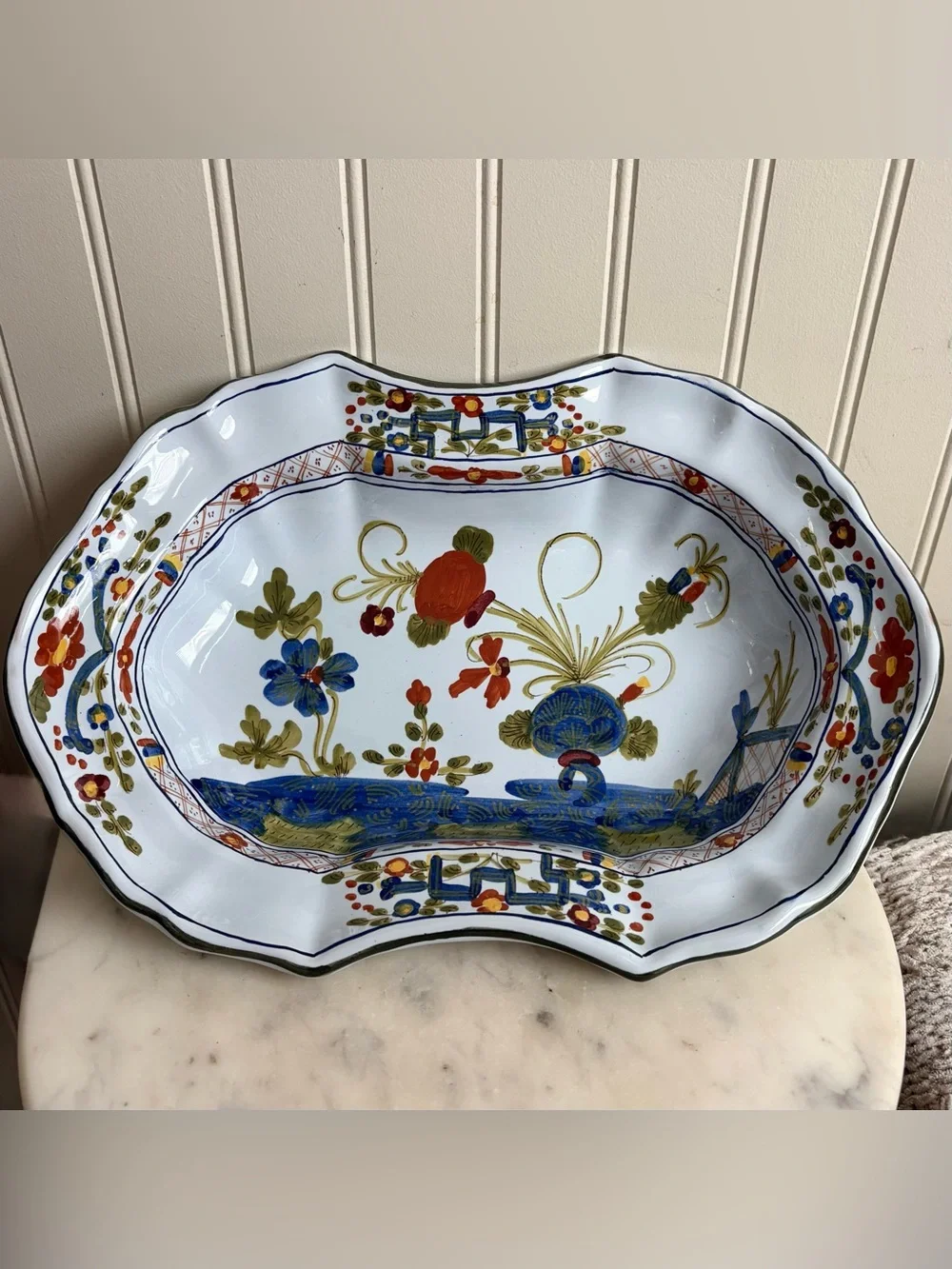 Vintage AMM Faenza Garofano Oval Serving Bowl/Platter White Floral Hand-Painted